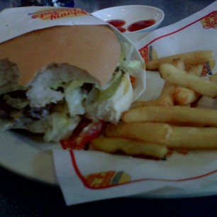 Wow! Huge burger at johnny rockets! #jrsummershake