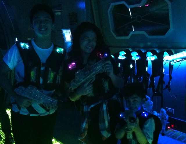 lazerxtreme lasertag laser tag games market market lifestyle mommy blogger www.artofbeingamom.com 06