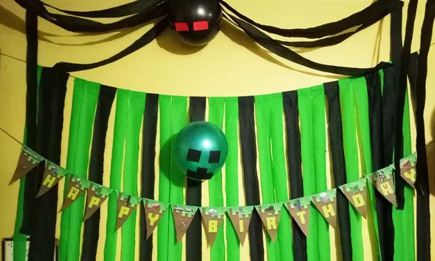 7th Birthday Fun with Minecraft Kidzooona and Pizza Hut