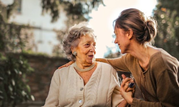 Ways to Show You Love Your Mother Even If She’s Far Away
