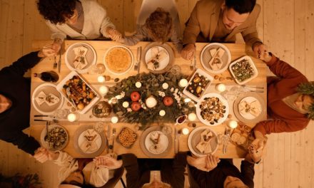 7 Reminders for Staying Healthy at Parties
