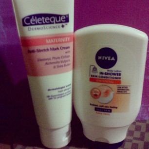 @sampleroomph goodies. Excited to try the @niveaphils in shower conditioner. Been hearing good things. Also hope the #celeteque anti-stretch mark cream works . It said that it also helps fade existing ones. We'll see!