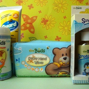 Thanks @cudsly & @mommybloggersphilippines for these baby products! Read more about my online shopping experience on the blog now.