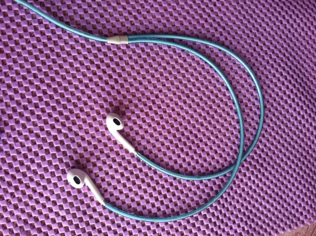 cordskinz tangle free earbuds art of being a mom www.artofbeingamom.com 08 (2)
