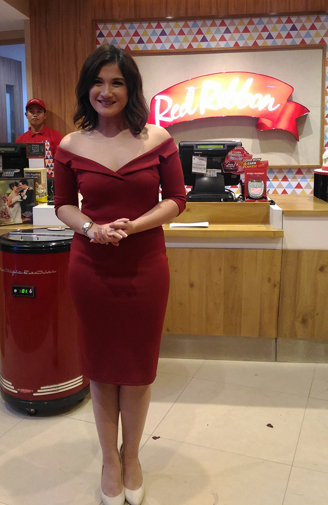 red-ribbon-flagship-store-sm-megamall-red-ribbon-bakery-red-ribbon-cake-lifestyle-mommy-blogger-philippines-www-artofbeingamom-com-11